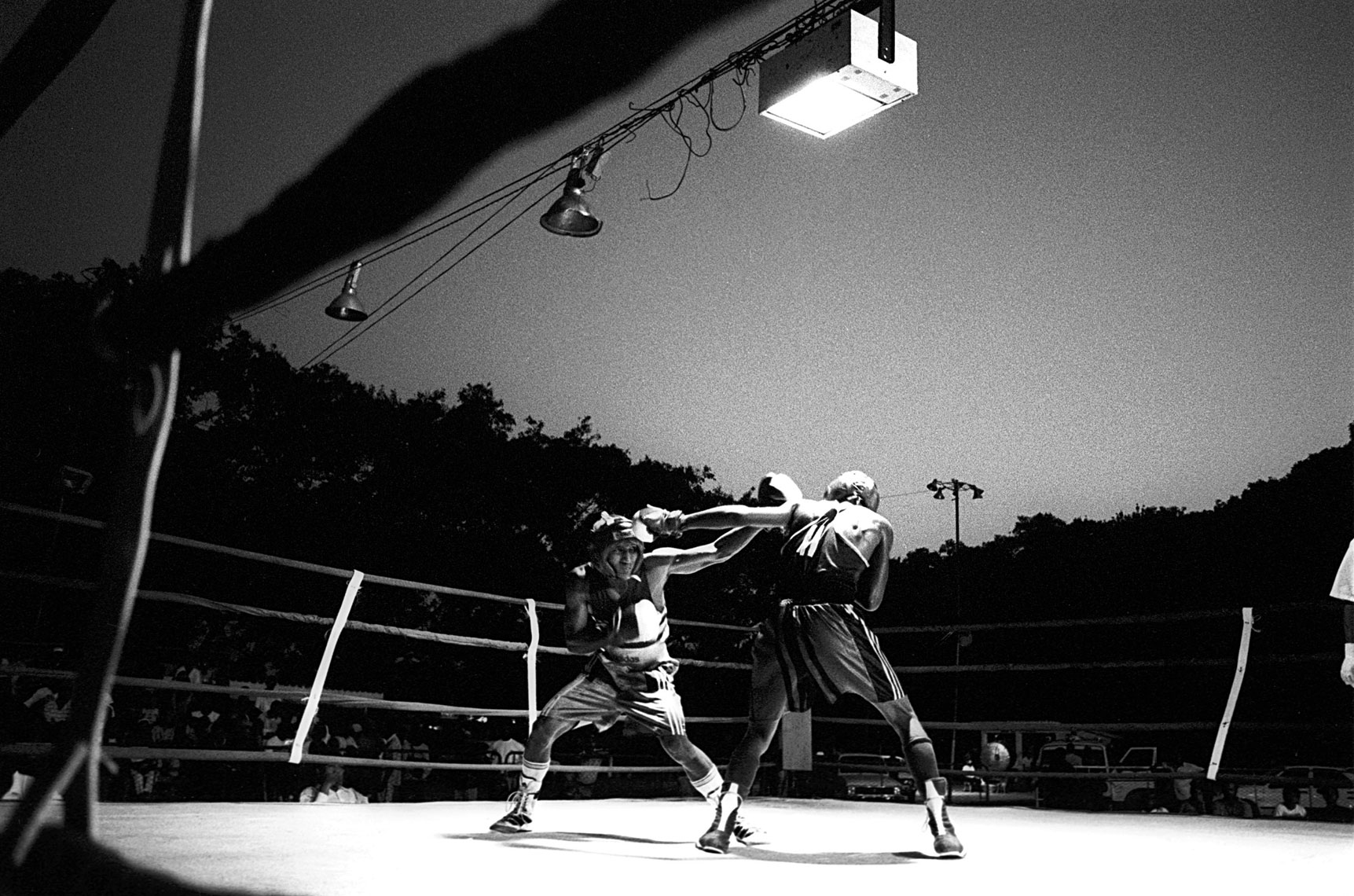 night boxing in Cuba
